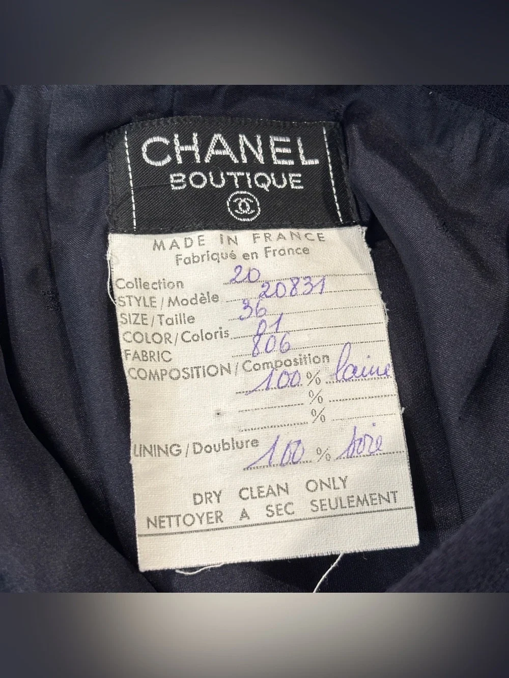 Chanel Authentic Dark Navy Blue Vintage 100% Wool Skirt Size 36 or US 4/6